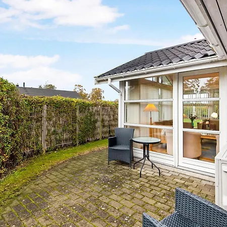Charming Family-friendly Close To And The Kattegat Centre Tatil Evi Grenå